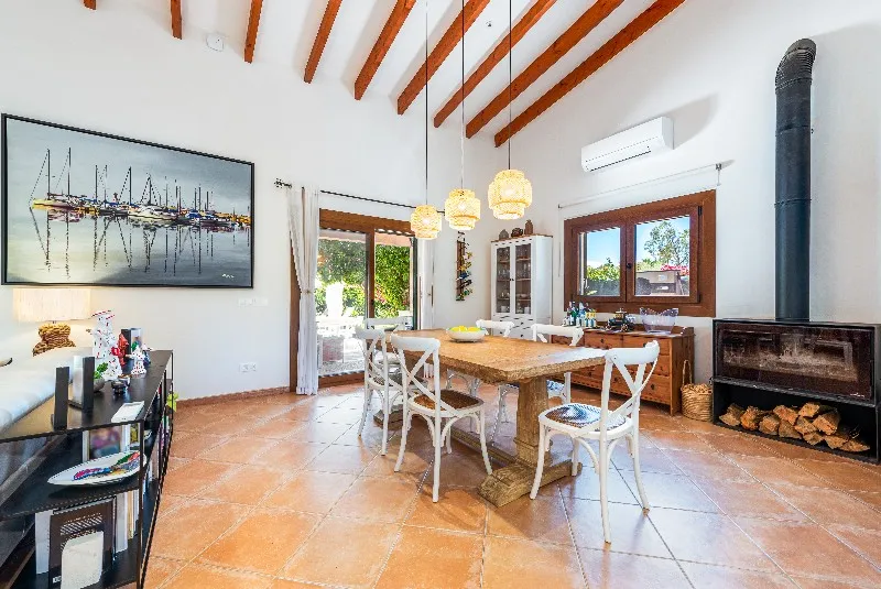 Fully reformed energy-efficient detached villa with heated saltwater pool in Crestatx — photo 6