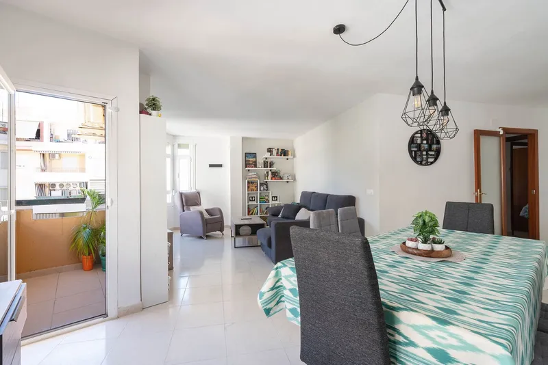 Spacious and bright 3-bedroom apartment in Santa Catalina — photo 1