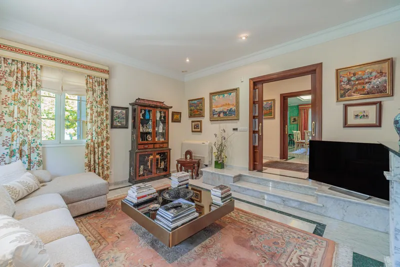 Villa with sea view — photo 11
