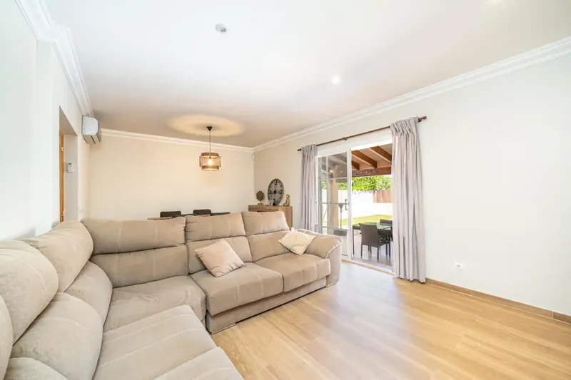Magnificent semi-detached house in the quiet and sought-after area of Badia Gran (Llucmajor), ideal for families looking for space, comfort and quality of life near the sea — photo 4