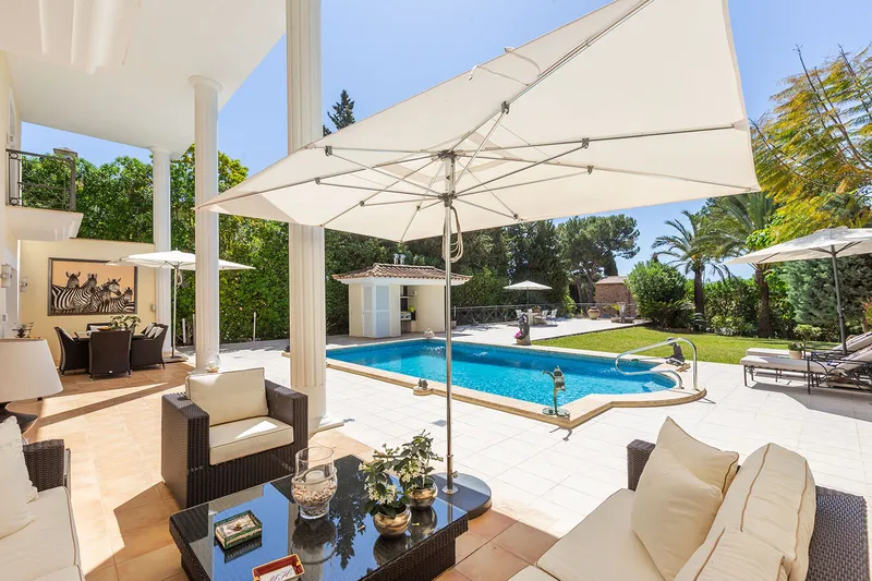 High-quality villa with character and sunny ambience — photo 3
