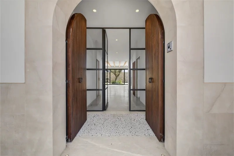 Newly built townhouse in Ses Salines with a beautiful roof terrace — photo 5