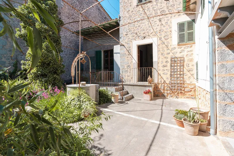 Charming house with pool in Fornalutx — photo 3