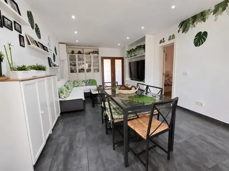 On a plot of 1,106 m2 in Ses Palmeres, this south-facing detached villa offers an unusual combination of space, flexibility and outdoor areas. — photo 10