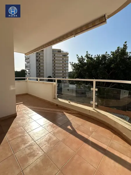 Magnificent Opportunity in Cala Major: 3-Bedroom Family Apartment, Bright and Connected to the Sea — photo 4