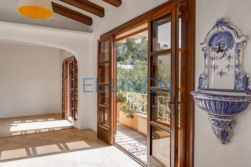 Chalet with pool — photo 5