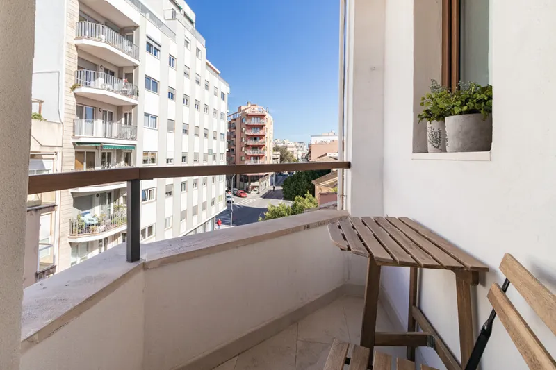 Refurbished Two Bedroom Apartment with Balcony in Santa Catalina - Temporary Contract, Available from 1 September — photo 11