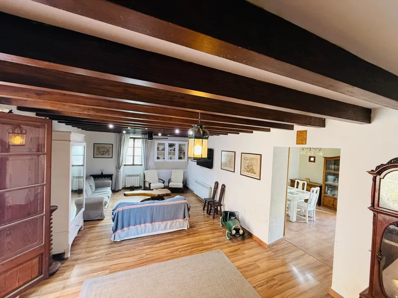 Great potential. Village house to update, 5 bed... — photo 6