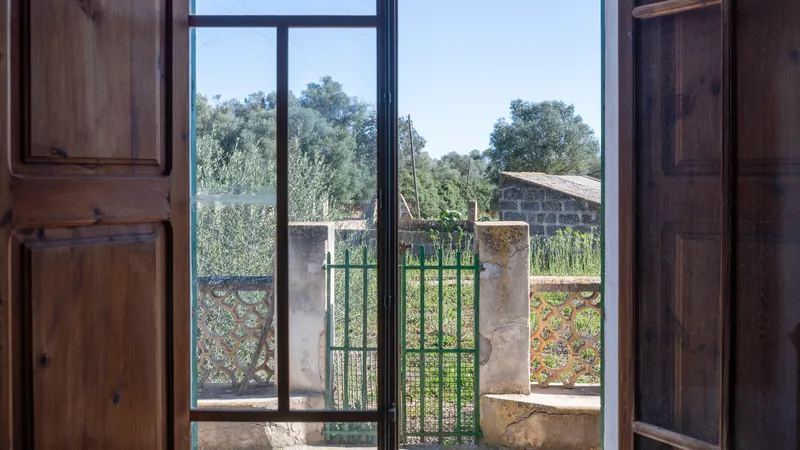 Fantastic finca in Vilafranca de Bonany with project and building license, large plot for investors — photo 7