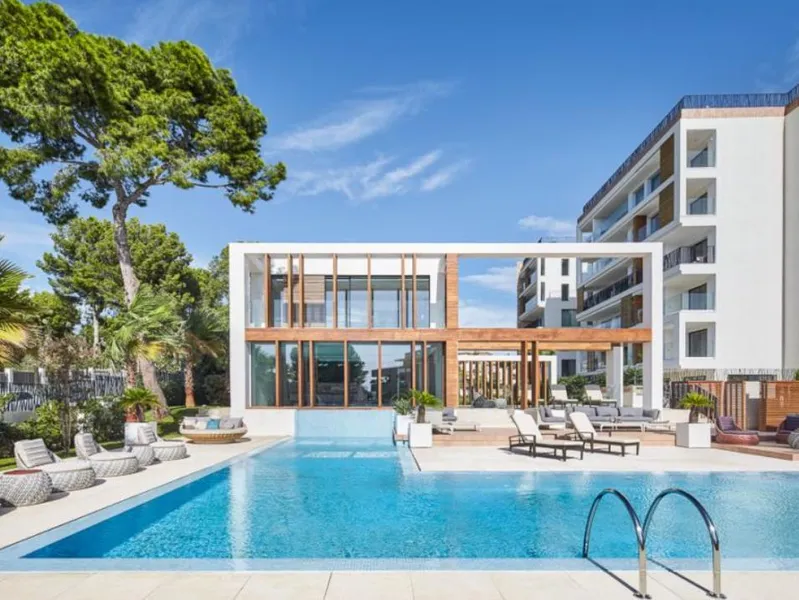 Luxury Apartment with Sea Views in Portals Nous — photo 2