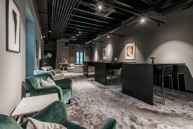 Commercial property with cathedral view in Palma — photo 12