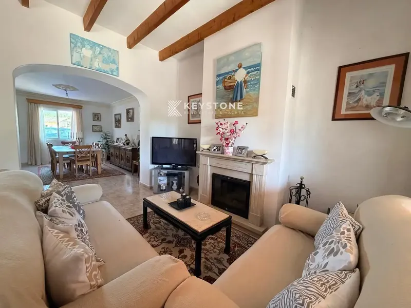 Discover a unique finca in Llucmajor combining privacy, nature, self-sufficiency and enormous development potential. A property — photo 10