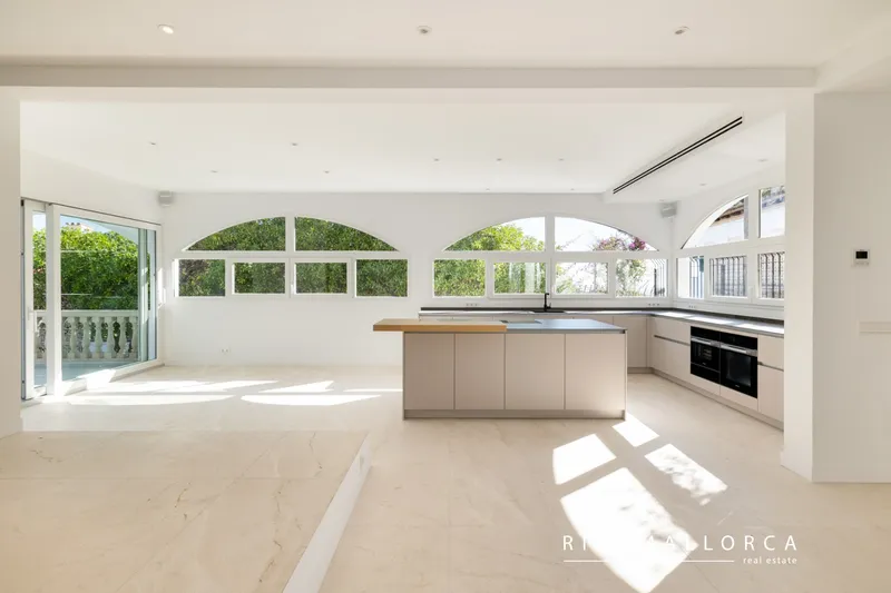 Restored villa with spectacular views — photo 7