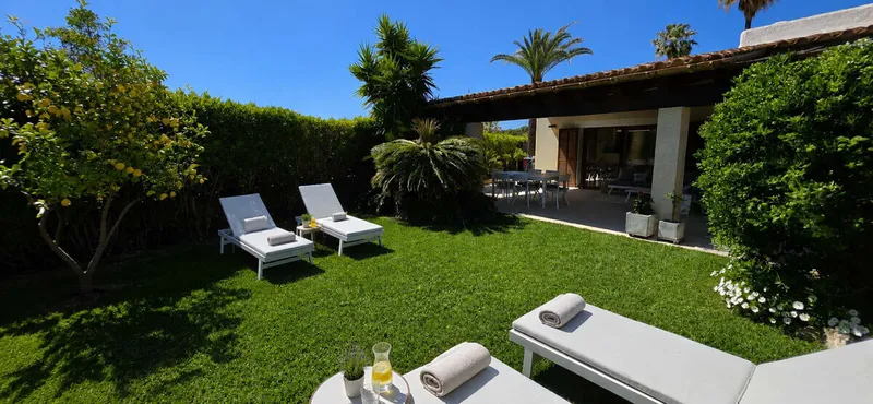 Renovated villa in Santa Ponsa with private garden and covered terrace — photo 1
