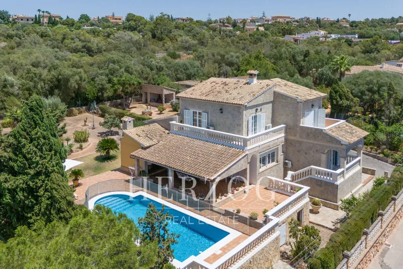 Spacious villa with a private pool and panoramic views in Sa Cabaneta — photo 1