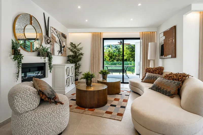 Elegant contemporary Mediterranean villa for sale in Santa Ponsa — photo 2