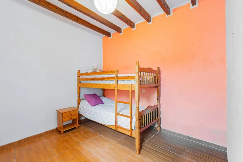 House of 211 m2 for renovation in Inca for sale — photo 10