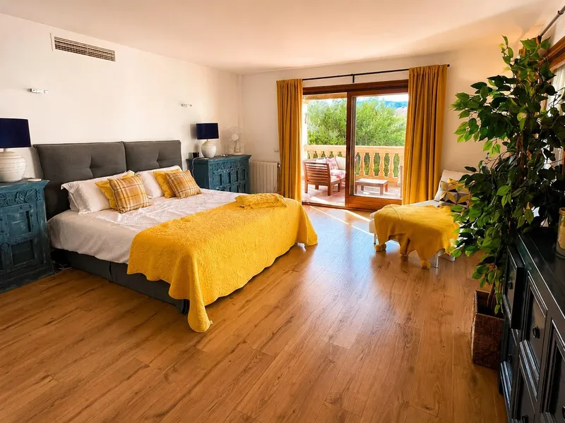 Detached villa for sale in Calvià village — photo 8