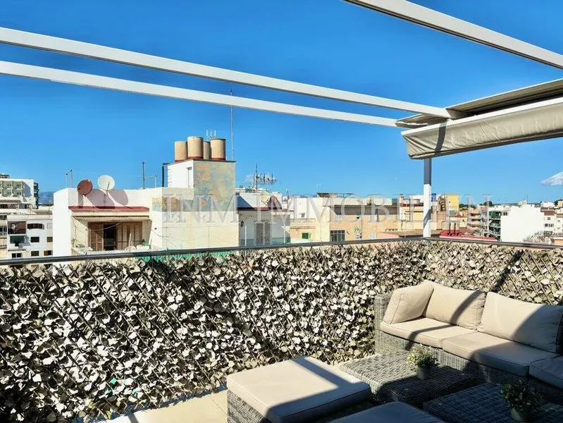 80m² Penthouse with 3 rooms, terrace & sea view for sale — photo 3