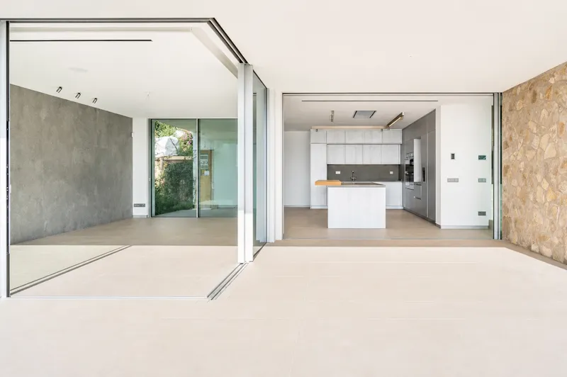 Modern new-build villa with sea views in the prestigious area of Santa Ponsa Mas — photo 8