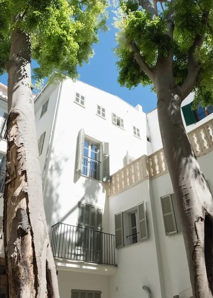 Chic renovated apartment for sale in historic Palau Peña, Palma Old Town, Mallorca — photo 2