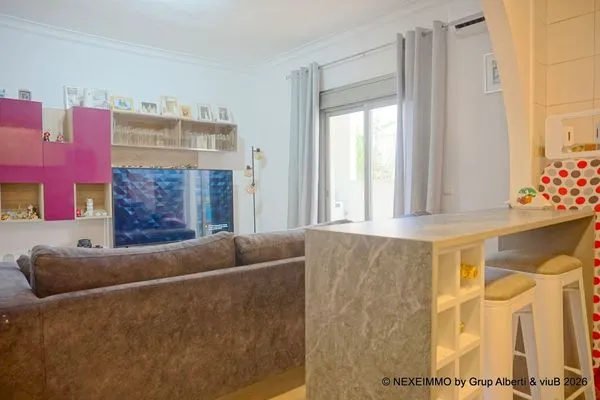 Apartment on CL Antoni Pons, Camp d'En Serralta — photo 2