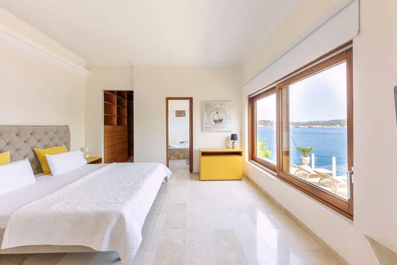 Exclusive Villa for Sale in Mallorca in Santa Ponsa — photo 11