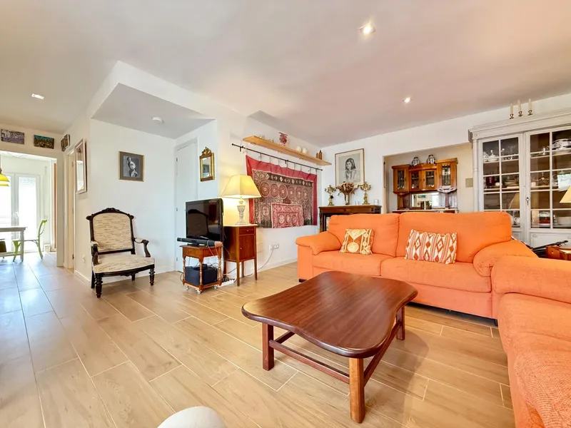 Apartment in Cala Major steps from the sea — photo 2