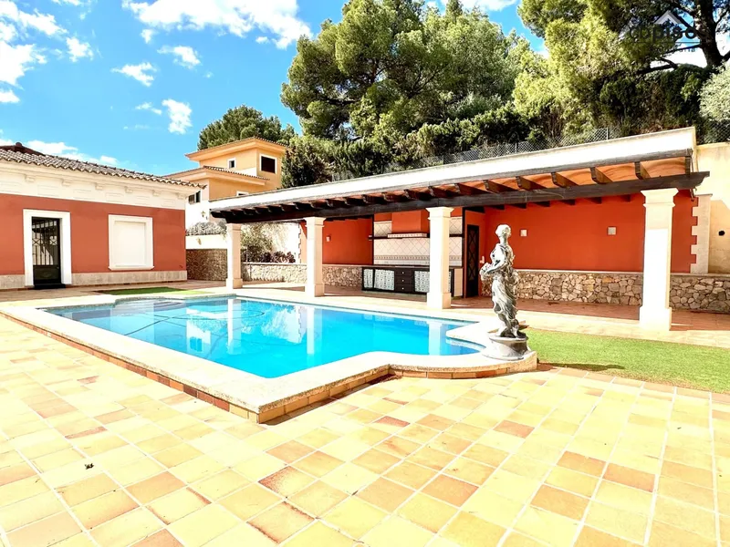 Luxury Villa - Calvià (Bendinat), Built Surface 561m², Plot Surface 1800m², Terrace Size... — photo 2