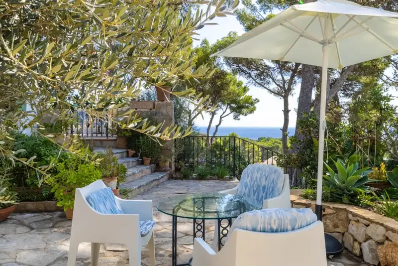 This large family villa is for sale in the seaside village of Font De Sa Cala, near the castle town of Capdepera — photo 5