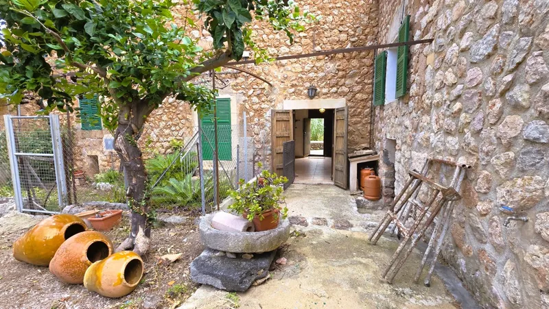 Property with great potential and spectacular views in the Sóller Valley — photo 5