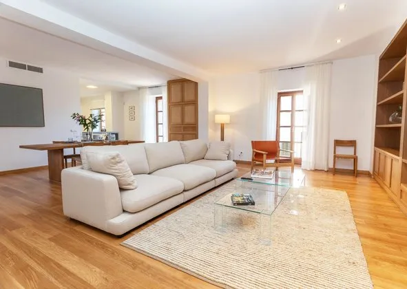 Flat / apartment in Calle de Santa Fe, La Calatrava, Palma de Mallorca — photo 1