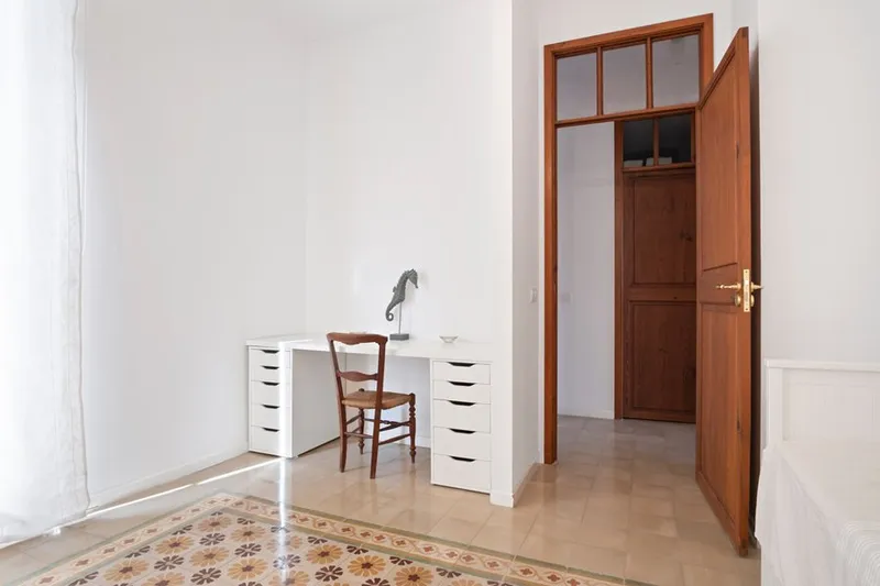 Furnished apartment in a tasteful style in Santa Catalina — photo 12