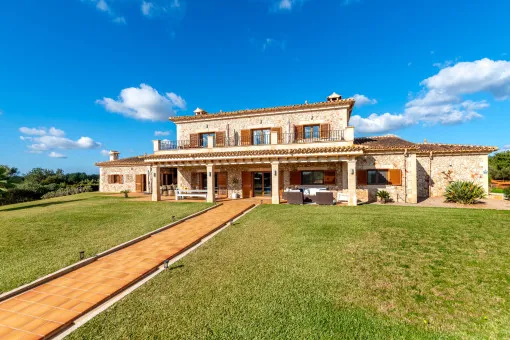 Llucmajor, exclusive natural stone finca with holiday rental license and pool near Llucmajor — photo 5