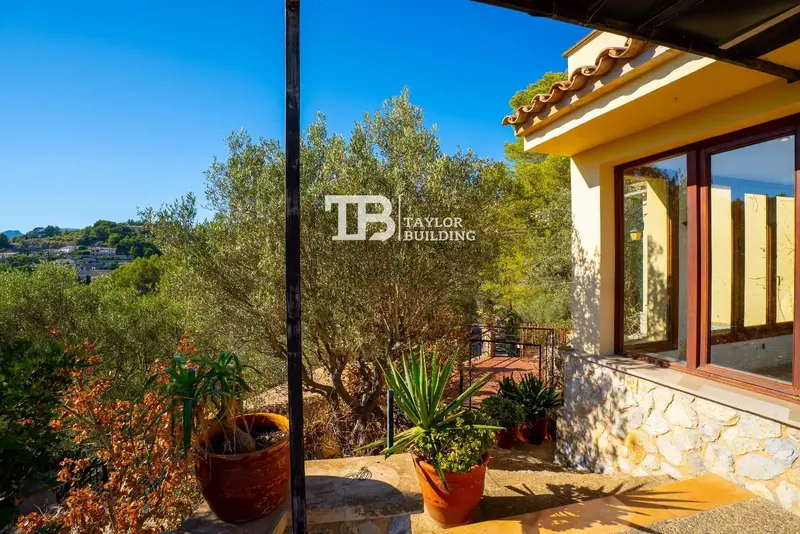 Property for sale in Puigpunyent, Galilea area, Balearic Islands. Opportunity offered by Taylor Building. Good condition — photo 5
