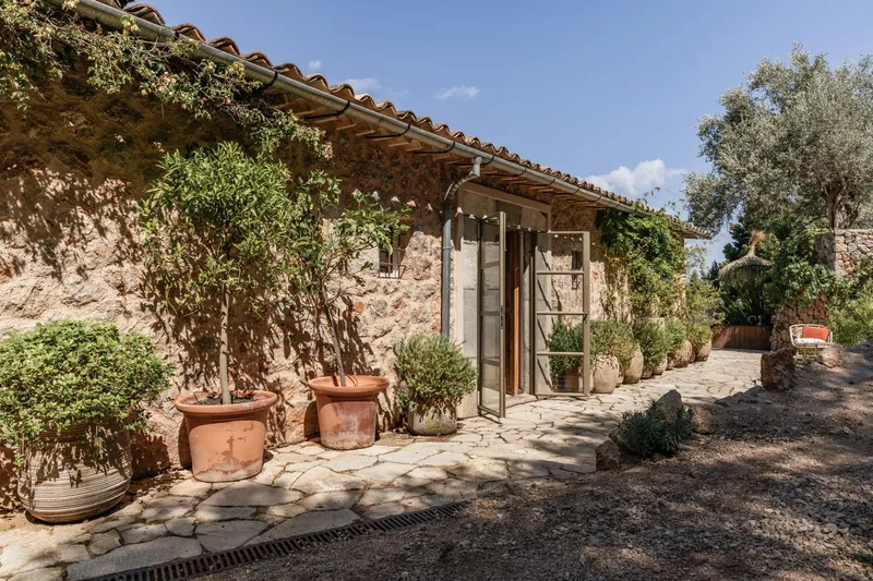 House with views — photo 12