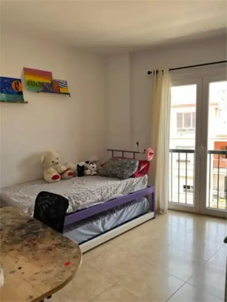 Bright 85 m2 penthouse with 3 bedrooms, 1 bathroom, separate kitchen, large living-dining room and spectacular 50 m2 terrace — photo 8