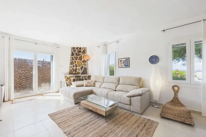 Extraordinary ground floor apartment for rent in one of the most coveted areas of southeast Mallorca — photo 2