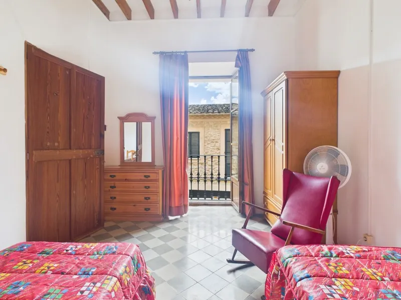 Charming House to Renovate with Pool and Garden in Lloseta — photo 4