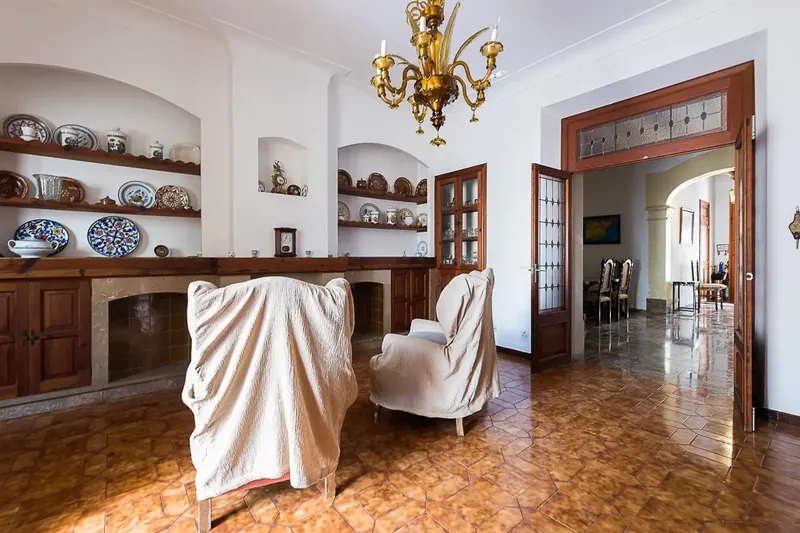 Descubre esta impresionante casa situada en el corazón de Llucmajor, ideal para aquellos que buscan un hogar amplio, con carácter y un gran  — photo 6