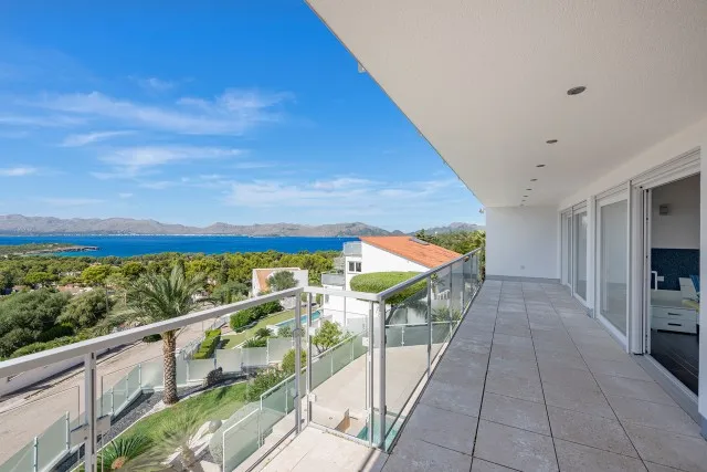 Exclusive villa with sea views and pool for sale in Bonaire, North Mallorca — photo 3
