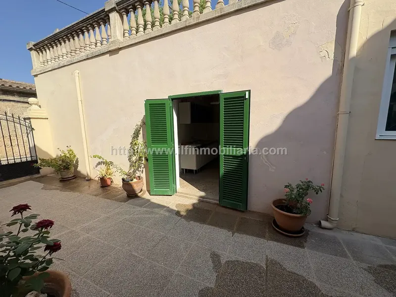 Magnificent Mallorcan-style house for sale in Petra — photo 5