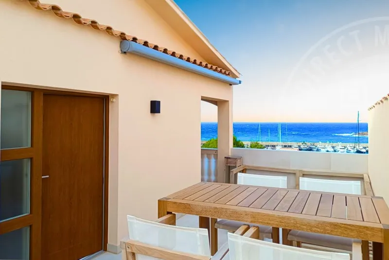 260706 – Exclusive Penthouse with Spectacular Sea Views — photo 2
