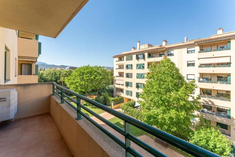 Son Cotoner-Son Dameto Area, Juan Gris Street - Are you a family that would like to live close to all the amenities the district offers? — photo 8