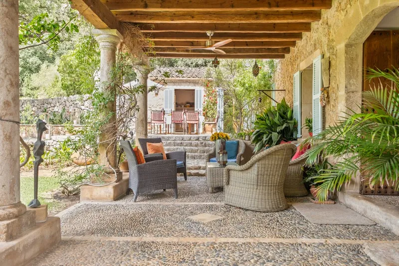 Excellent condition country property for sale in Pollença with swimming pool and wine cellar — photo 4