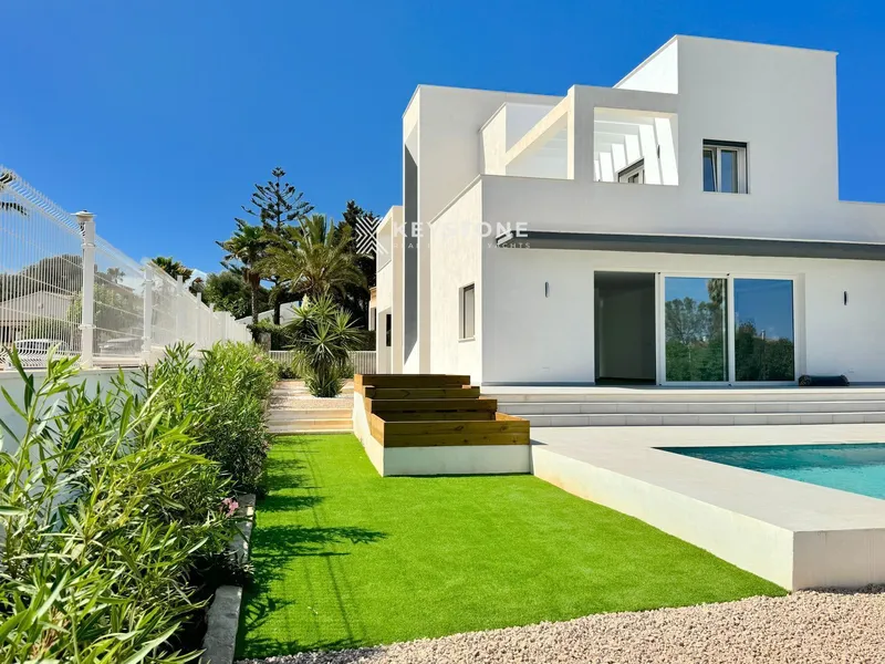 House — photo 3