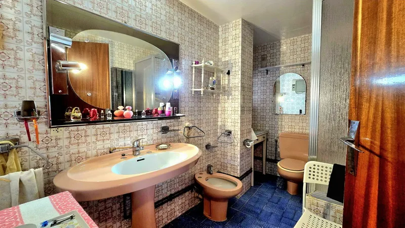 Large, affordable apartment in a good location in Palma — photo 3