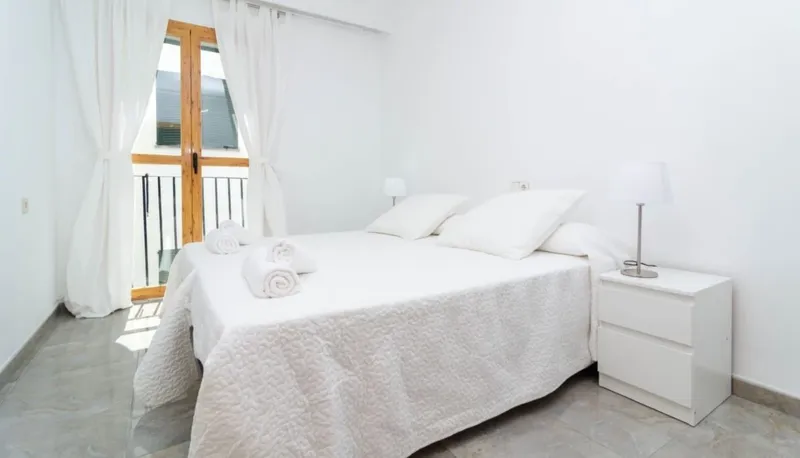 Temporary Professional Rental - 3 bedroom next to Ramblas Palma — photo 9