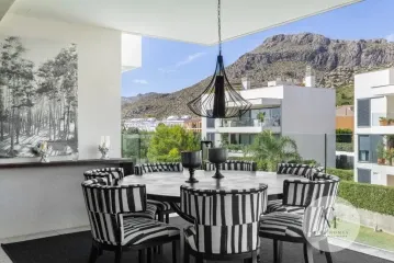 Luxury penthouse with private pool and panoramic sea and mountain views in Puerto de Pollensa — photo 6