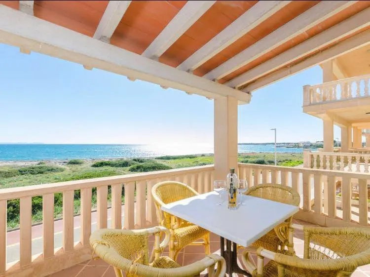 Beachfront house in Sa Rapita (Holiday Rental License) — photo 1